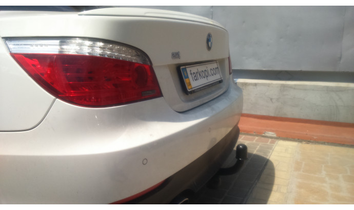 Фаркоп Auto-Hak для автомобіля BMW seria 5 E 61, Kombi 2003-2010 B12A