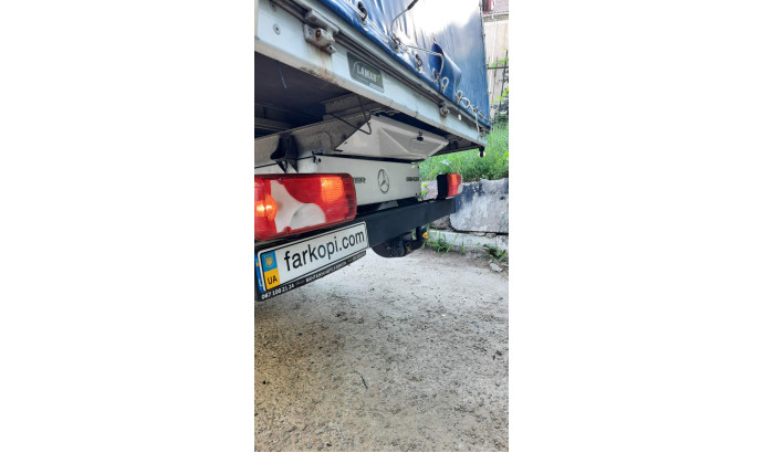 Фаркоп Auto-Hak для автомобіля VOLKSWAGEN CRAFTER 5 тонн, бортовий, спарка 2006-2016 D40