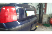 Фаркоп Auto-Hak для автомобіля VOLKSWAGEN PASSAT Kombi, (B5), ne Quattro 1996-2005 K34