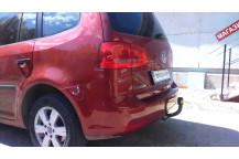 Фаркоп Auto-Hak для автомобіля VOLKSWAGEN TOURAN 5 двер., VAN 2003-2015 K41