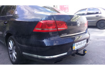 Фаркоп Auto-Hak для автомобіля VOLKSWAGEN PASSAT 4 двери, Kombi CL, (B7), крім Alltrack 2010-2014 K57